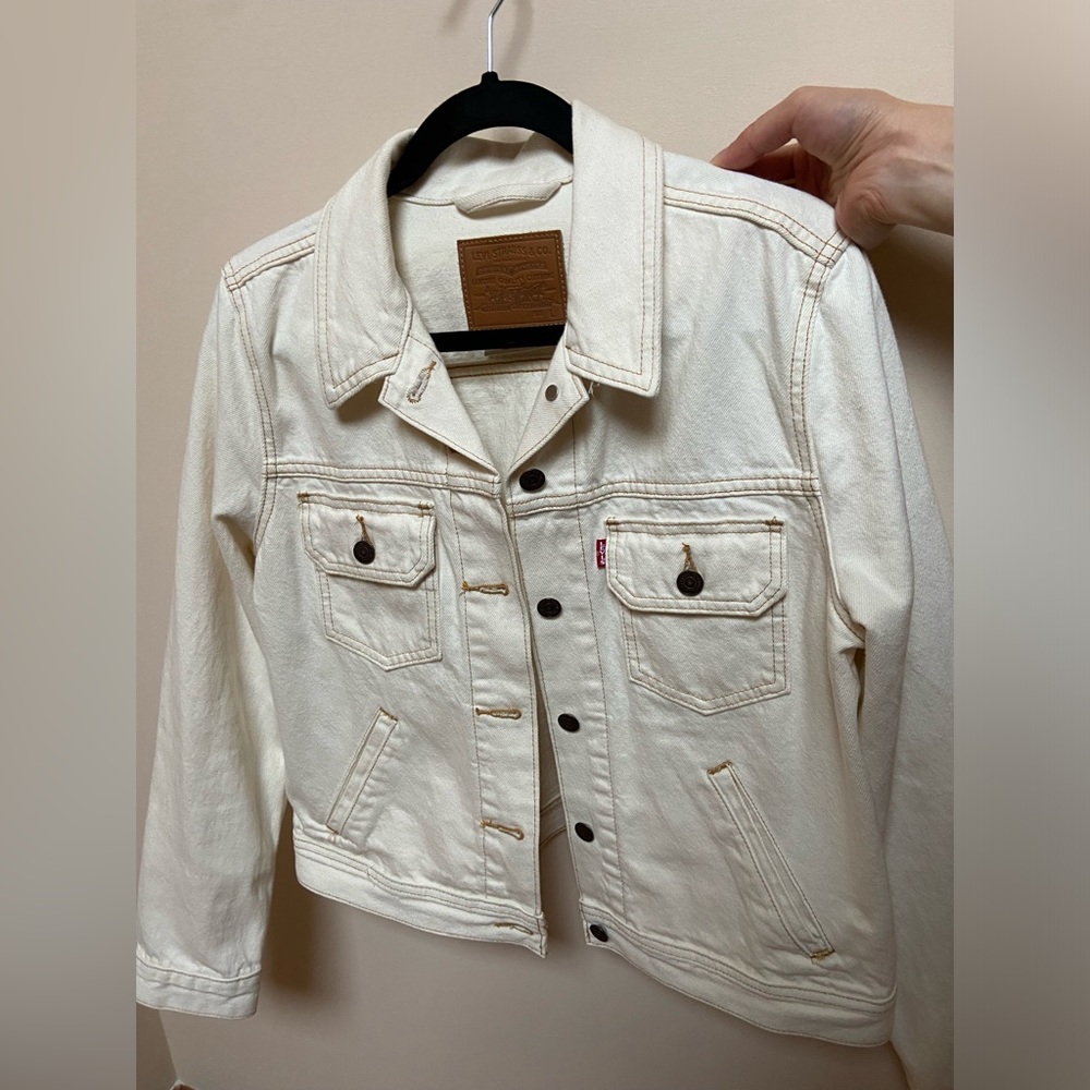 Levi trucker jacket women’s
